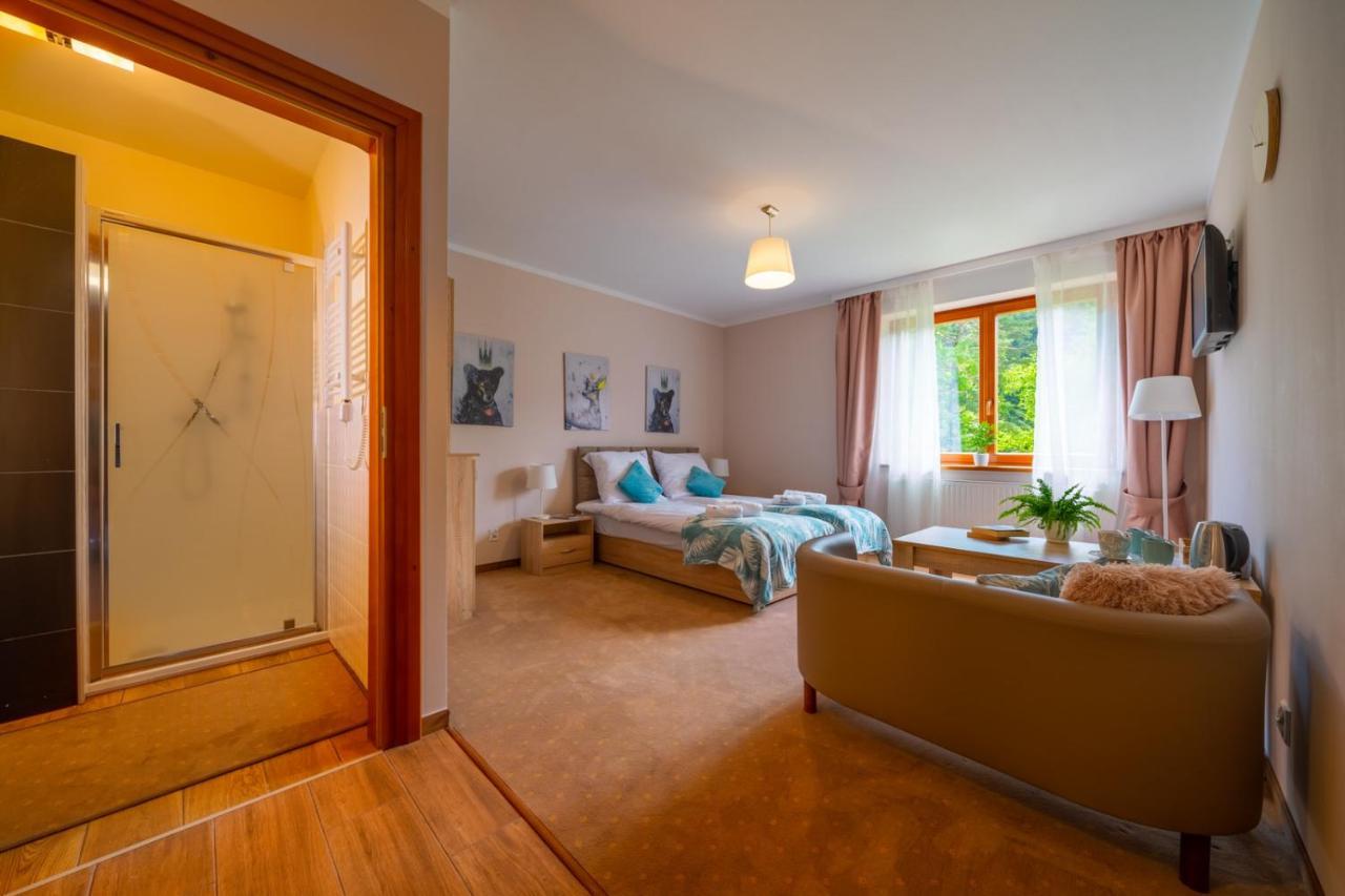 Willa Montis Krynica Zdroj Buitenkant foto